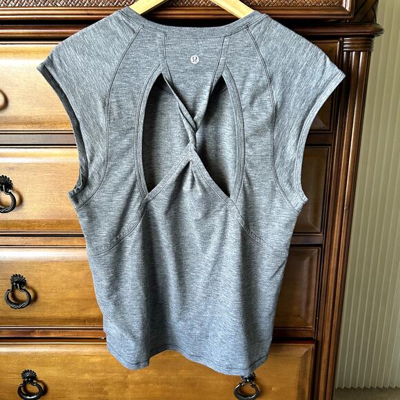Lululemon Stop Drop & Squat Short Sleeve Heathered Black Top Size M - Picture 3 of 9